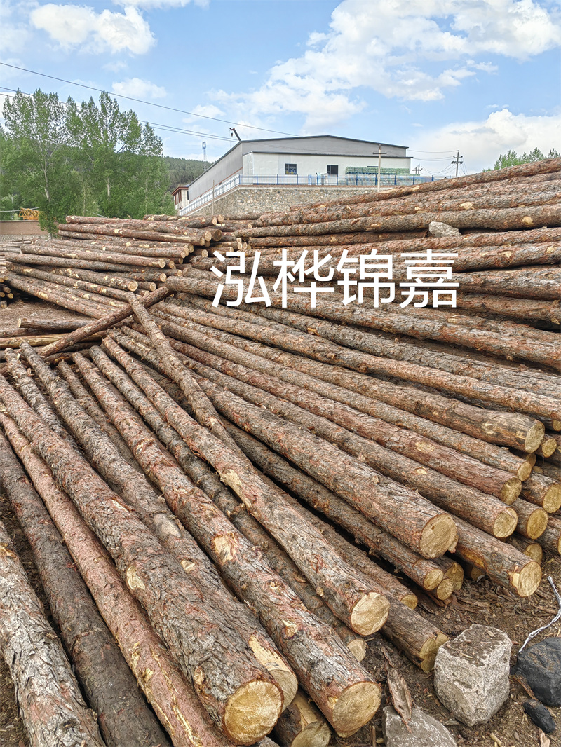 松木樁防腐施工圖片-保護環(huán)境，延長使用壽命